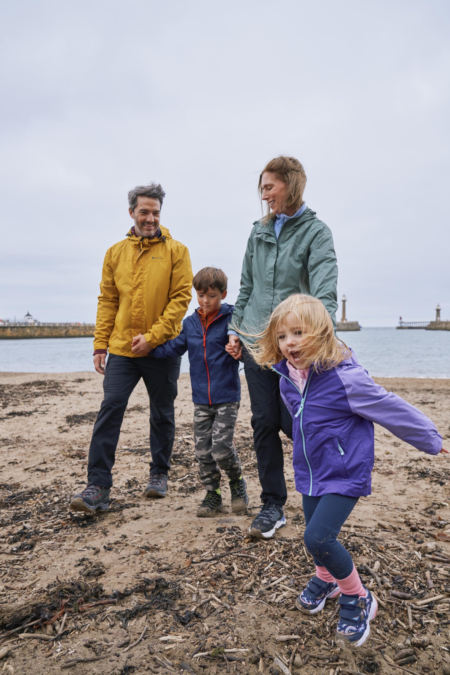 Mountain Warehouse – Exclusive 15% Discount for Cardiff City FC Season Ticket Holders 1 SS26 SPRING MWH D04 S01 FAMILY JACKETS 021278 057748 054121 036346 023024 057378 034455 058970 5440 scaled