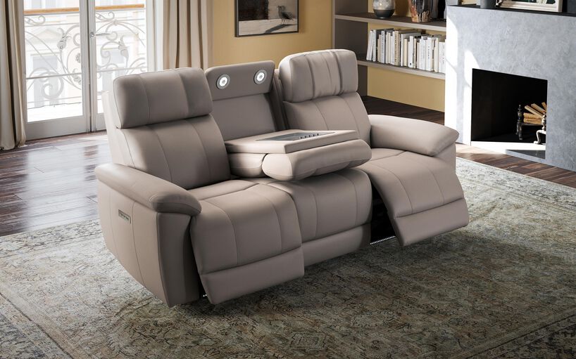 Spring Sale at Poltronesofàat ScS 1 SCS Poltronesofa Whats on image